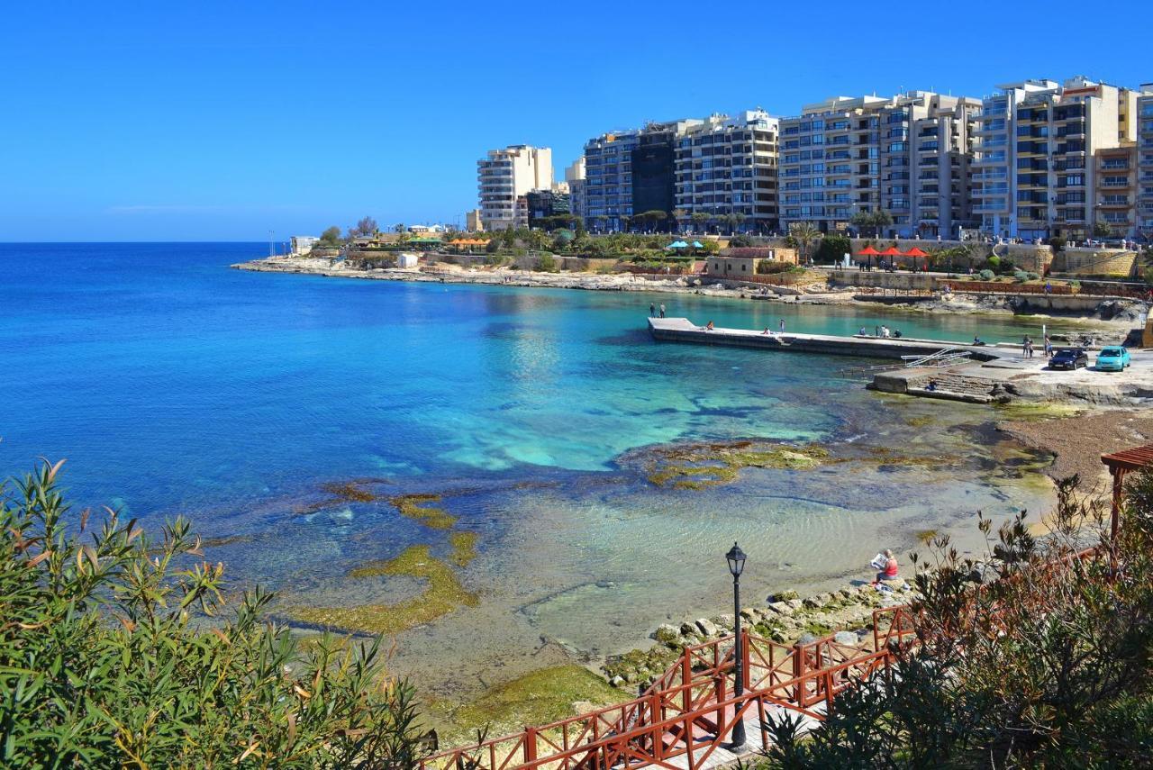 Modern Apartment In The Best Location, Perfect For Families Sliema Bagian luar foto