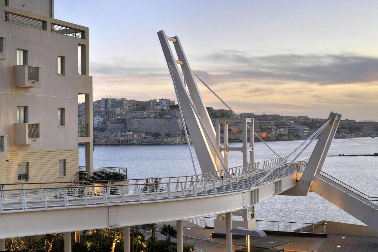 Modern Apartment In The Best Location, Perfect For Families Sliema Bagian luar foto